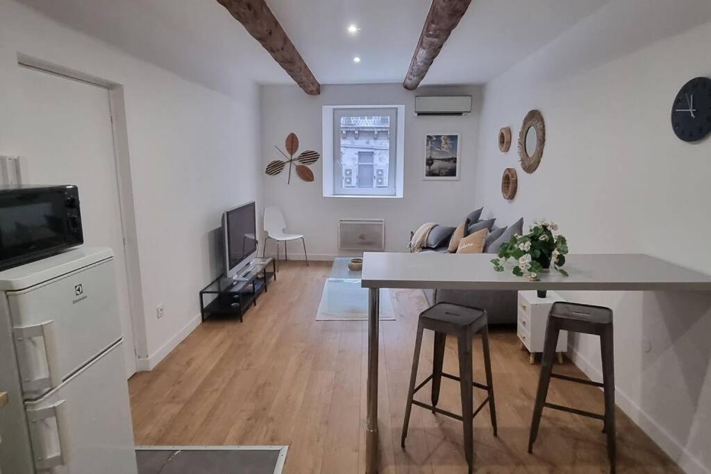 Apartamento T2 Au Coeur Du Centre De *