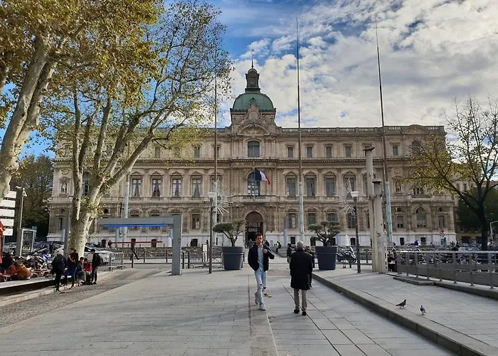 T2 Au Coeur Du Centre Ville De Marseille